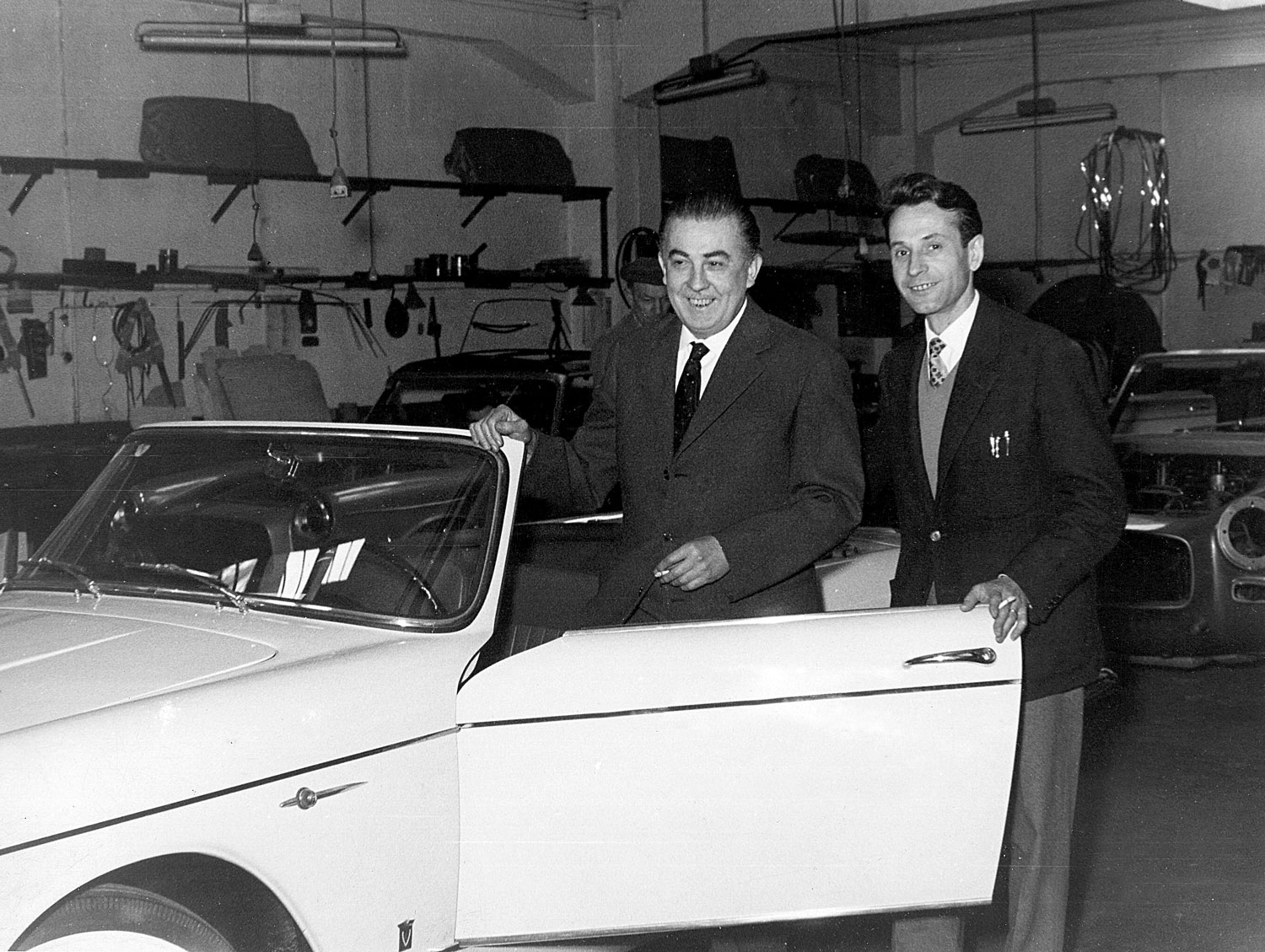 Alfredo Vignale and Giovanni Michelotti at the Vignale factory with a Lancia Appia Vignale